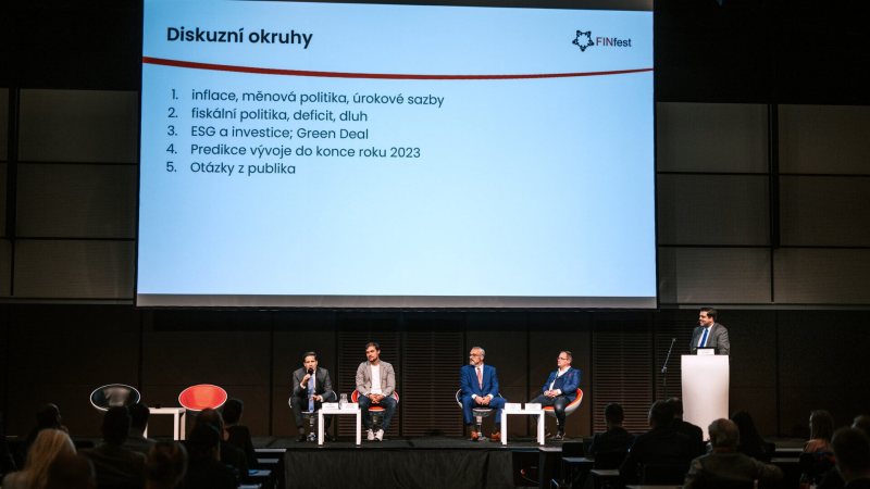 Obrázek epizody Kotel hvězdných ekonomů