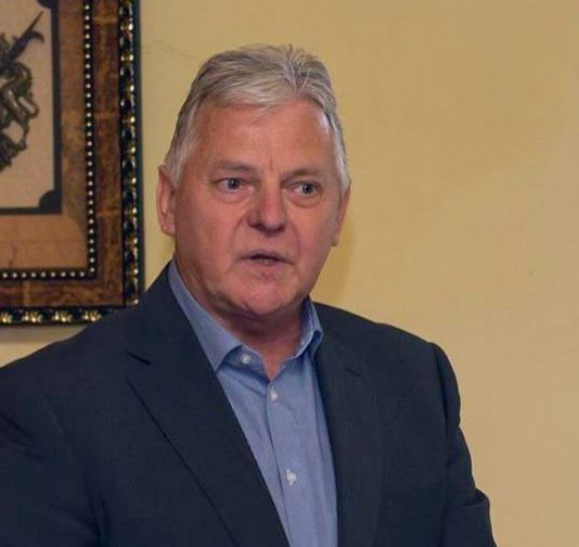 Obrázek epizody Jsou lidé, kteří si zřídí bezpečnostní agenturu typu: táta - máma - pes, říká Václav Jahodář, předseda Komory podniků komerční bezpečnosti ČR