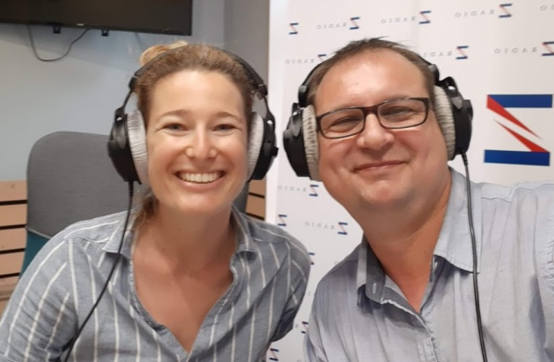 Obrázek epizody Cestovatelka Lucie Radová: Svět je stále bezpečnější, nebojím se jet nikam kromě válečných oblastí