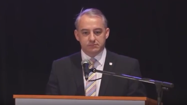 Obrázek epizody Předseda ČMKOS Josef Středula pro Rádio Z: Trápí nás vyjádření poslanců, že se za 15 tisíc čistého nedá vyžít. Je to dlouhodobý problém a věříme, že se zvýší i podpory v nezaměstnanosti.