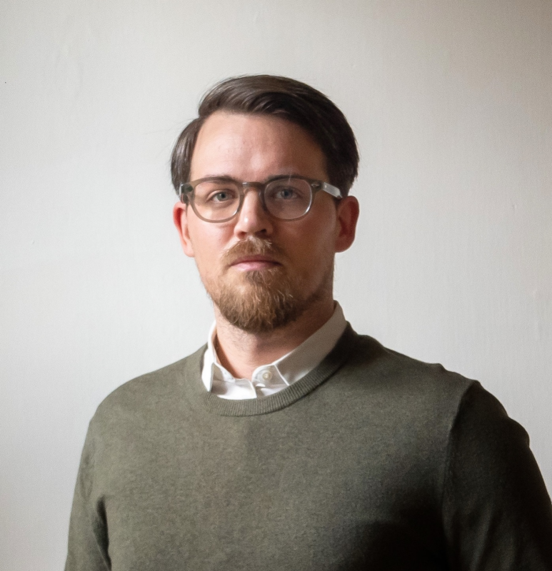 Obrázek epizody Víte, jaký je rozdíl mezi internetovým a mobilním bankovnictvím? Jaké jsou trendy a co všechno nás čeká? Poslouchejte nový díl podcastu O všem! a dozvíte se, co jste o budoucnosti bankovnictví určitě nevěděli.