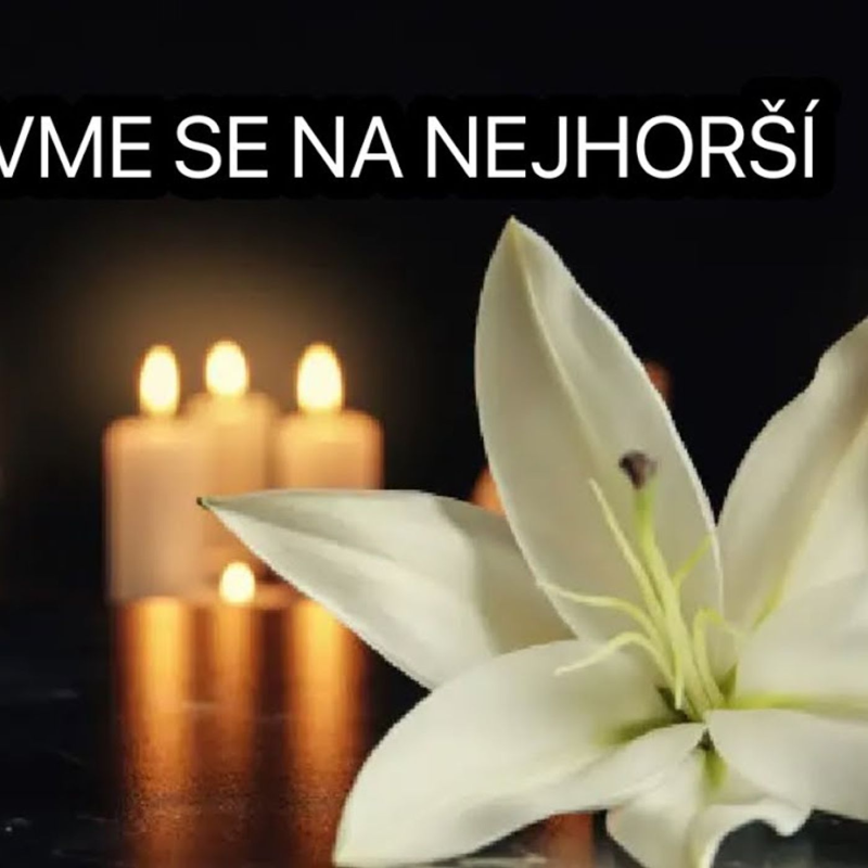 Obrázek epizody Bůh-Šašek a jeho konečné řešení (hromadná sebevražda)