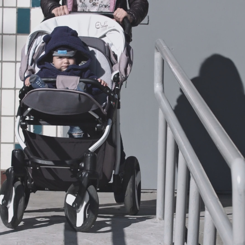 Obrázek epizody Město Most zavádí podporu při narození dítěte.