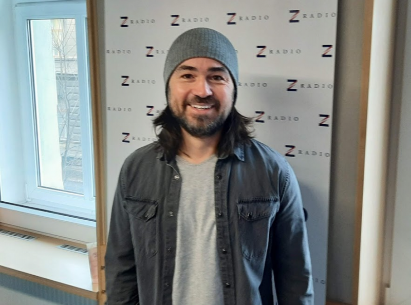 Obrázek epizody Kukačky nejsou postaveny na skutečné události. V porodnici jsem byl před natáčením a dnes je už záměna dětí asi prakticky vyloučená, říká režisér seriálu Biser Arichtev