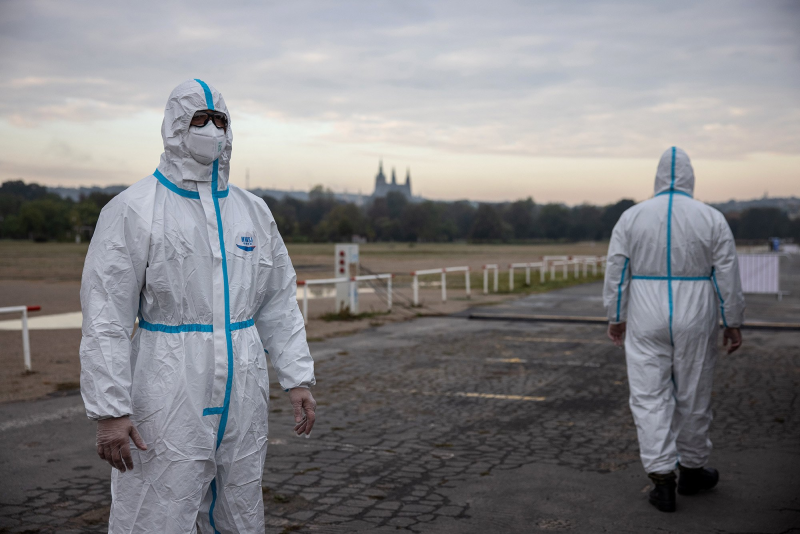 Obrázek epizody Česko se z covidu-19 nepoučilo. Vzrostly nerovnosti a pandemický plán není aktualizovaný od roku 2012