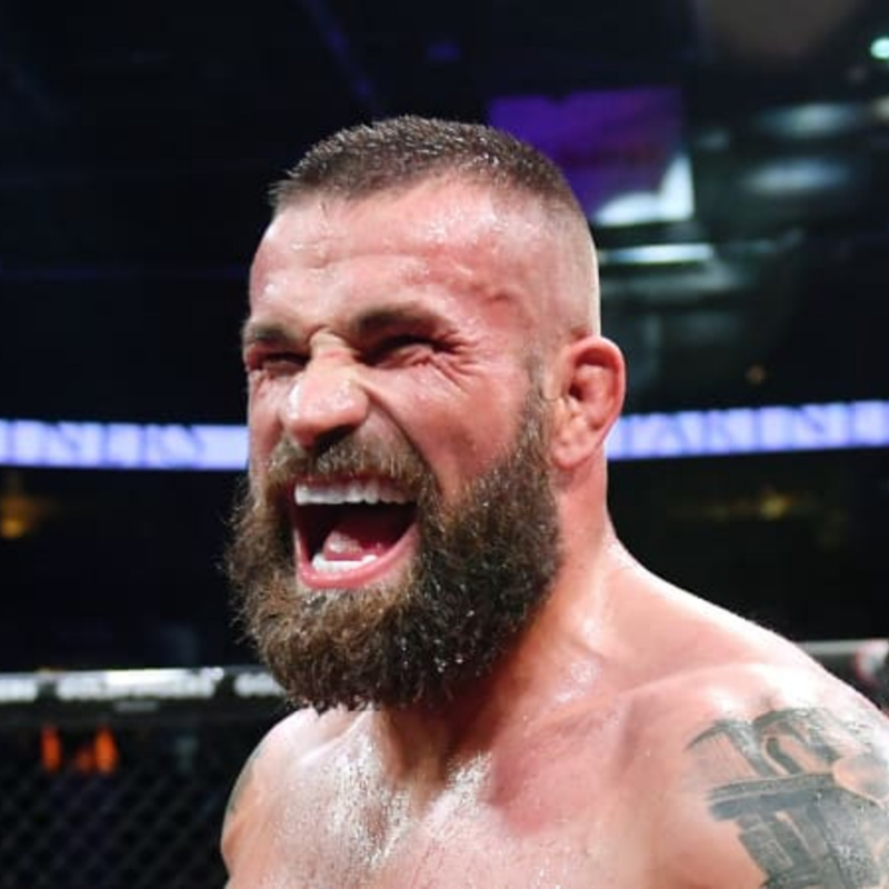 Obrázek epizody Vémola uškrtil Slováka Ďatelinku, o mistrovský pás v MMA ale stejně přišel