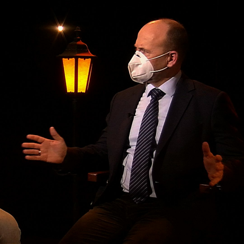 Obrázek epizody .pod lampou s Jarom Spišiakom: Všetko o samovražde, všetko o postupe voči zločinu