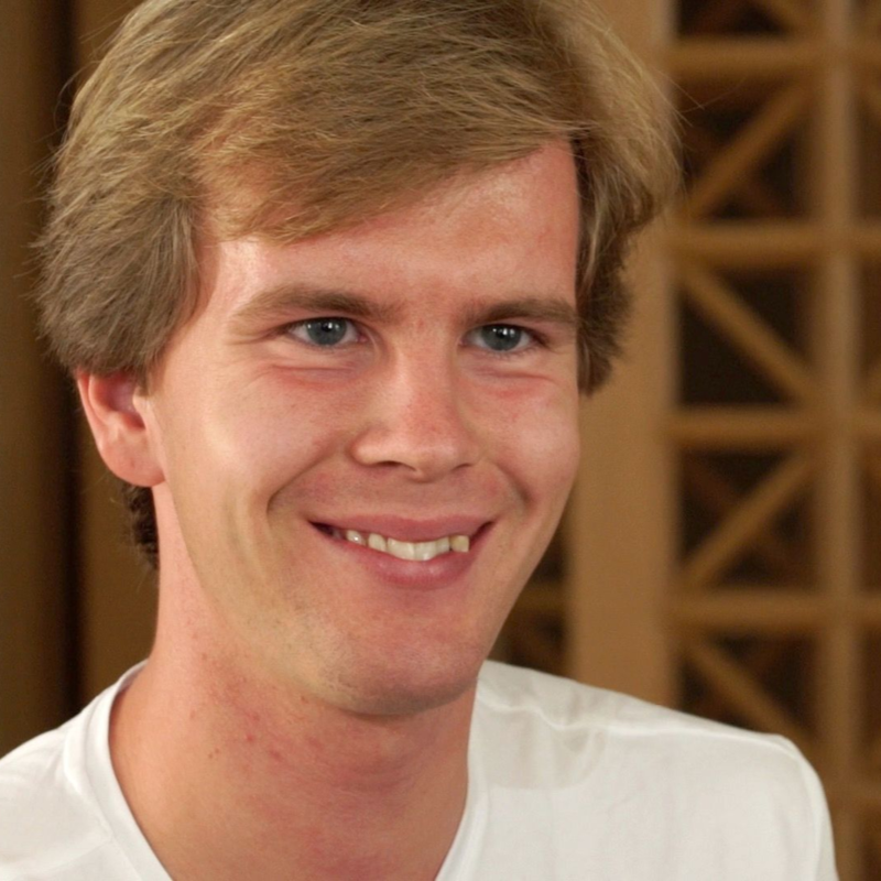 Obrázek epizody Geniální klavírista chová slepice a miluje vlaky Mám radost, když má spoj zpoždění