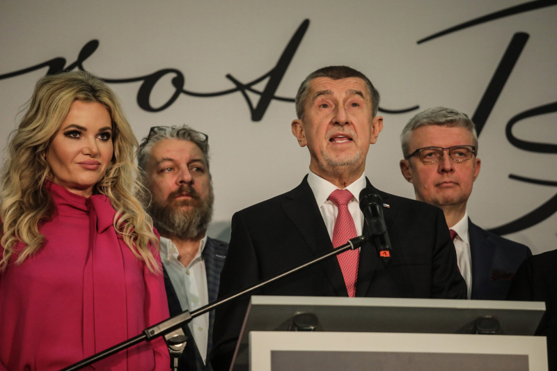 Obrázek epizody Babiš shodil masku. Pavel zvítězil a slíbil přitvrdit. Co čekat od druhého kola prezidentské volby?