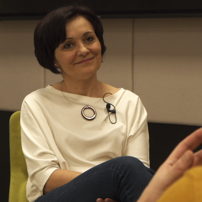 Obrázek epizody Šárka Miková | Dítě milovat nestačí (Teorie typů)