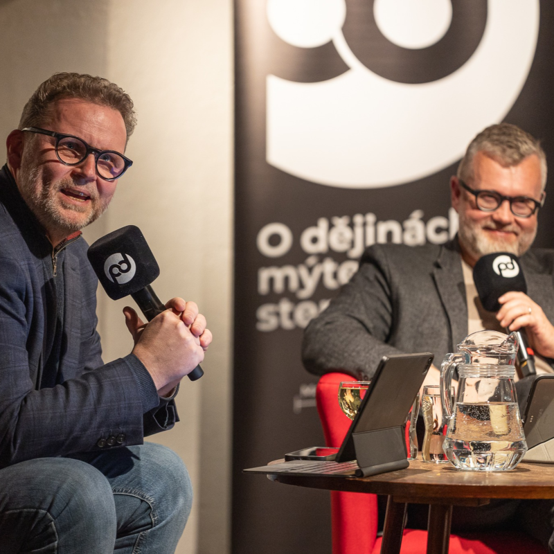 Obrázek epizody Tvůrci podcastu Přepište dějiny: Věřit diktátorovi s imperiálními sklony? Historie říká ne. Vždycky vás podrazí