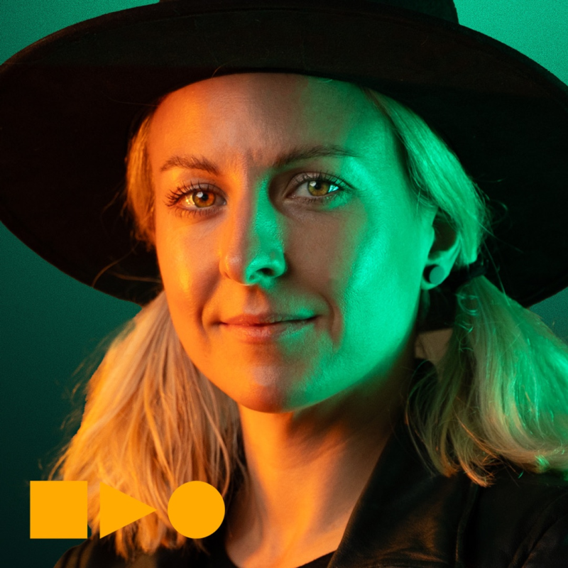 Obrázek epizody Veronika Allister: Chtěla jsem zkusit prožít klinickou smrt. Z biohackingu se může stát závislost