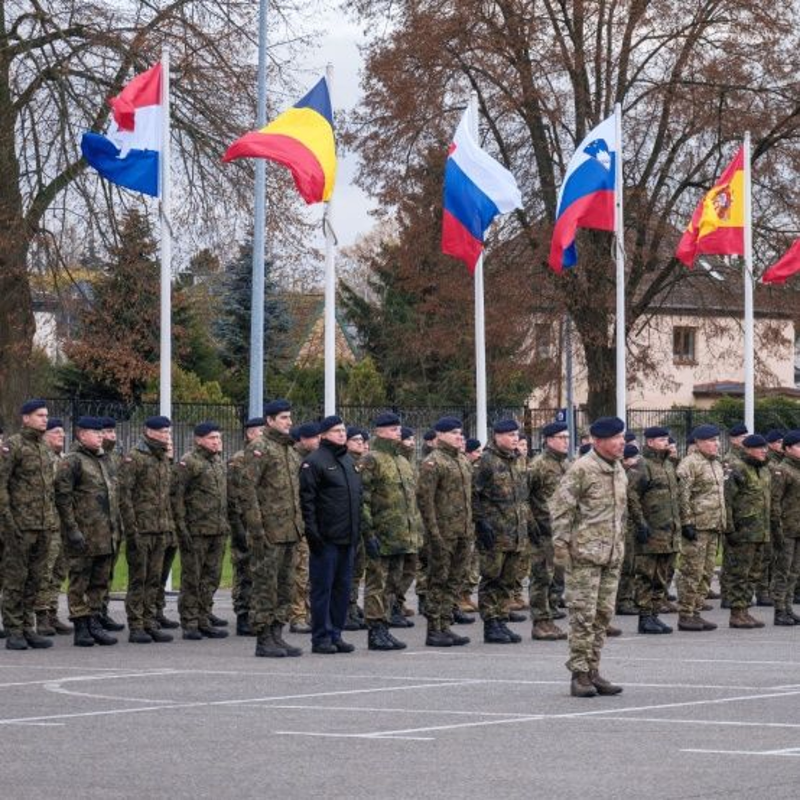Obrázek epizody Korpus w gotowości | Z dystansu