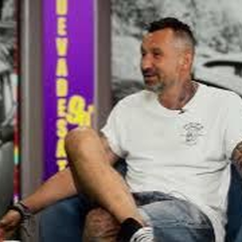 Obrázek epizody Divoký začátky: Trabanta sis vzal na ulici. Co se vozilo ze západu a tady prodávalo za desetinásobek?