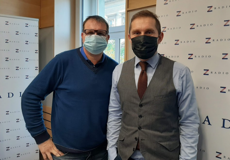 Obrázek epizody Marketingový ředitel LFA Daniel Hajný: Esport je v Česku na vzestupu a my chceme být určitým hybatelem esportové scény. Do e:LIGY se zapojí všechny prvoligové kluby a cílem je dostat českou ligu i do hry FIFA