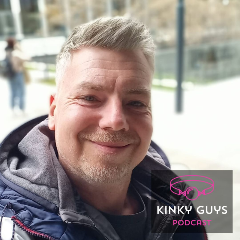 Obrázek epizody 30. GAY MASÁŽE, EROTICKÉ POVÍDKY A VYDANÁ KNIHA S NÁZVEM LÁSKA JE ODPOVĚĎ