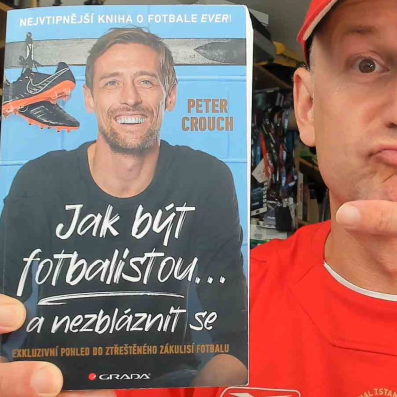 Obrázek epizody FF SPECIÁL! Peter Crouch: Striker, robot, panic... a skvělý spisovatel!