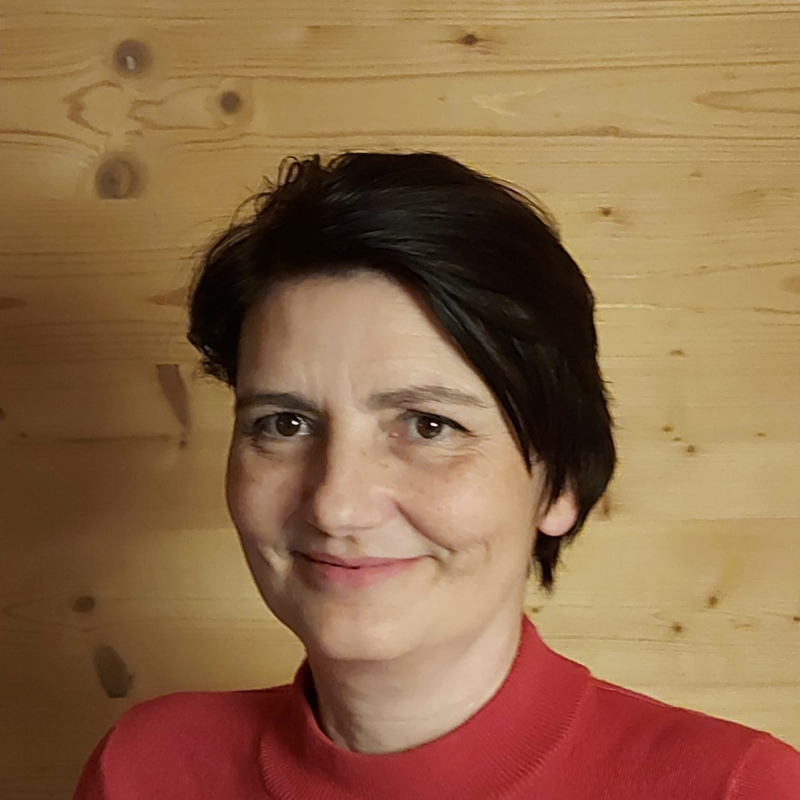 Obrázek epizody Podcast i-novin 106 - S Marií Károvou o Vánocích v Lužických horách