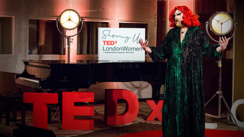 Obrázek epizody A queer journey from shame to self-love | Crystal Rasmussen