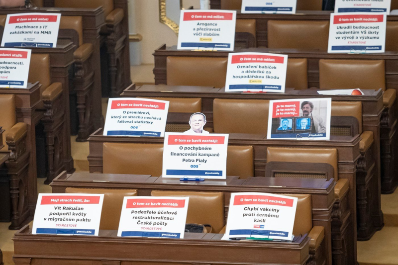 Obrázek epizody Je bezpečnostní hrozbou pro Česko Babiš, nebo Fialova vláda?