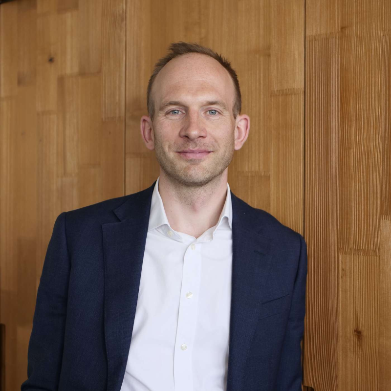 Obrázek epizody Šoukal (Roger): Trh s pohledávkami roste, náš byznys expanduje o třicet procent za rok. V novém fondu nabízíme výnosy až čtyři procentní body nad sazbami ČNB