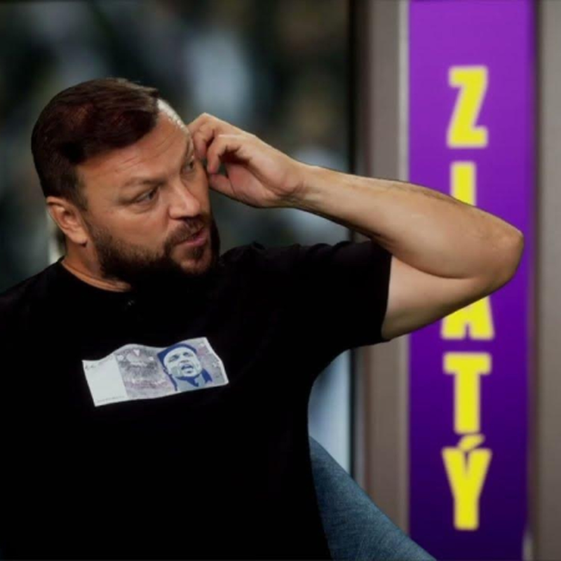 Obrázek epizody Ujfaluši: Elektro auto jsem prodal, nebavilo mě trávit čas nabíjením. V 90tkách jsem nosil Prestige a ta částka taky nesouhlasí