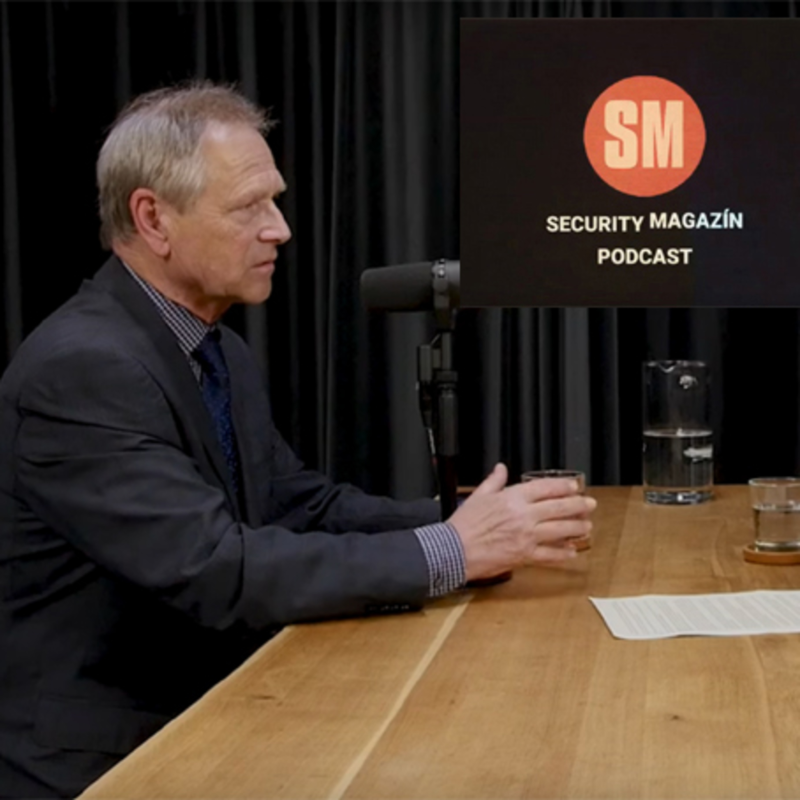 Obrázek epizody Generál Šedivý: Masivní nasazení bezpilotních prostředků má zásadní vliv na válčení. Akvizice musejí být transparentní. Kdo neuspěje, nesmí se cítit podveden