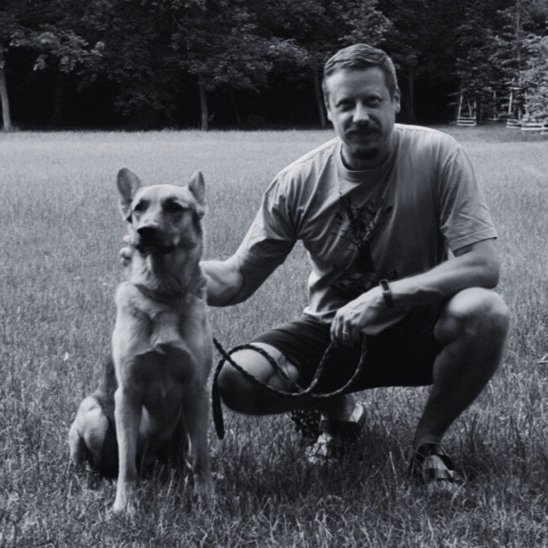 Obrázek epizody Síla sdílení: Co jsou LGBT+ Podpůrné skupiny? - Peter Porubský ■ Epizoda 18 ■ GAY GUYS PODCAST