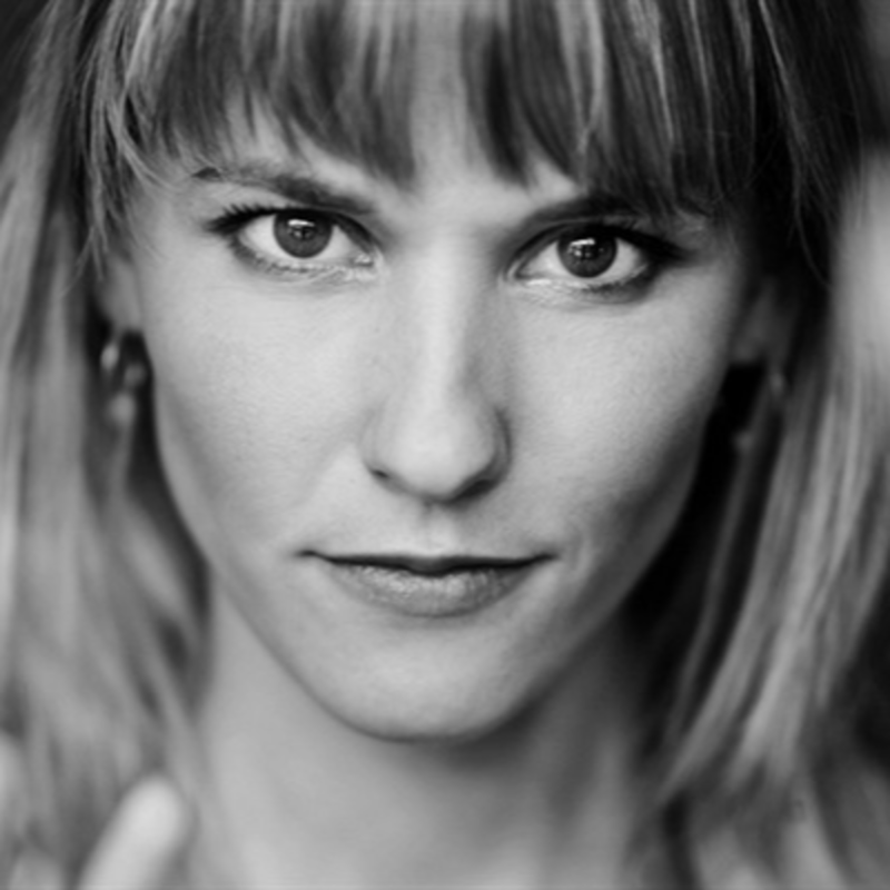 Obrázek epizody Šárka Krausová. Věřit ve svojí cestu, mít odvahu a nepřestat být optimista.