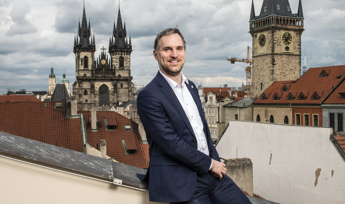 Obrázek epizody Zdeněk Hřib /Piráti/: Vila architekta Viktora Beneše na Praze 5 je architektonicky významnou budovou a měla by zůstat stát