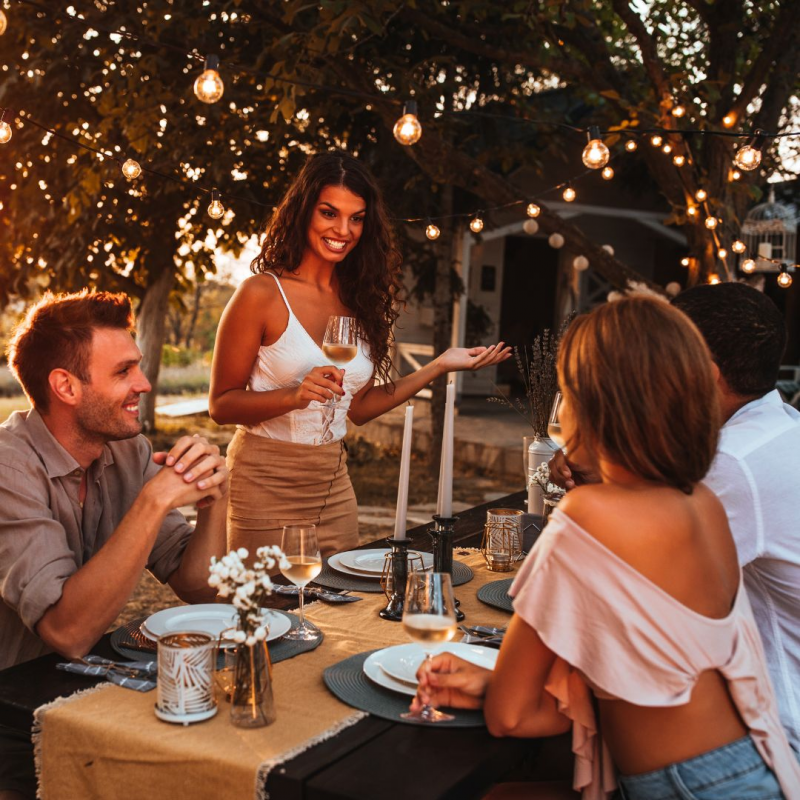 Obrázek epizody Small Talk #149 - Na návštěvu nikdy nechodíme s prázdnou, ale je láhev vína vhodným dárkem?