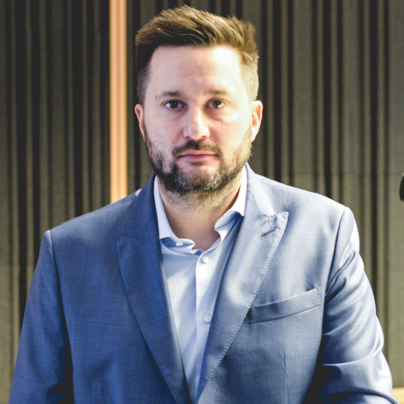 Obrázek epizody Matúš Vallo - Bratislava bude krízové mesiace počas dopravných obmedzení... (Braňo Závodský naživo)