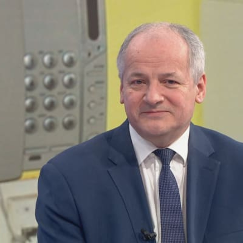 Obrázek epizody Svrabu se těžko zbavuje, varoval Prymula. Popsal stav v Česku a jak se nemoc přenáší