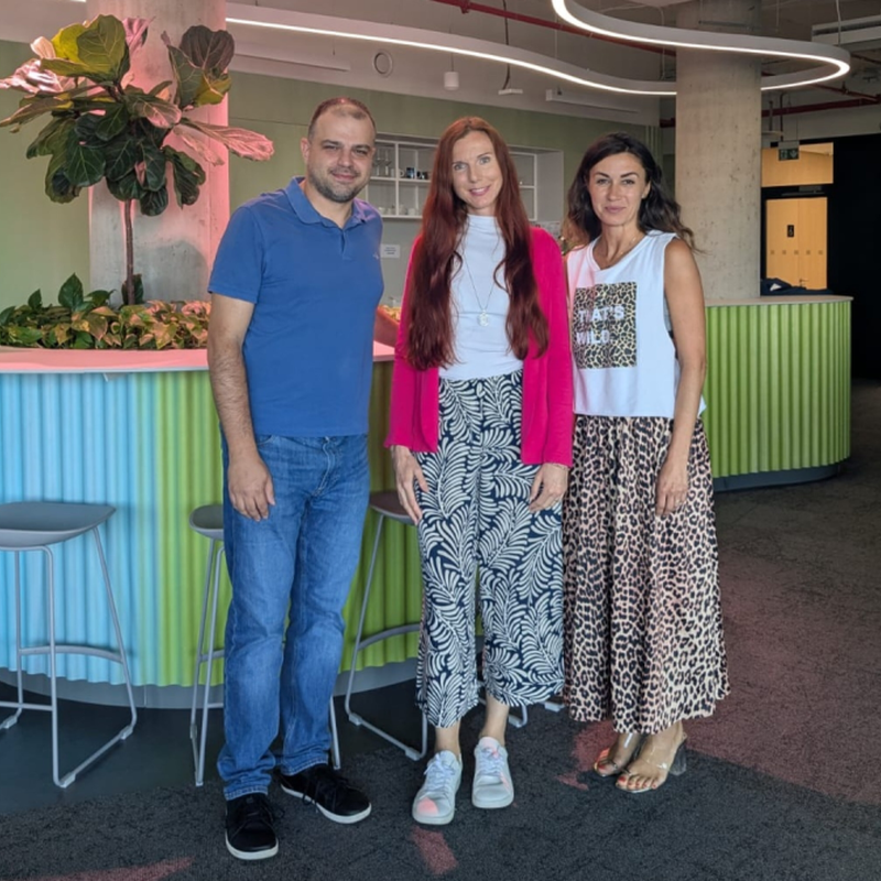 Obrázek epizody Jak zůstat v práci naplnění, a ne vyčerpaní se zakladateli Růžové mašinky o tom, jak koučink pomáhá nejen těm, kteří sami pomáhají