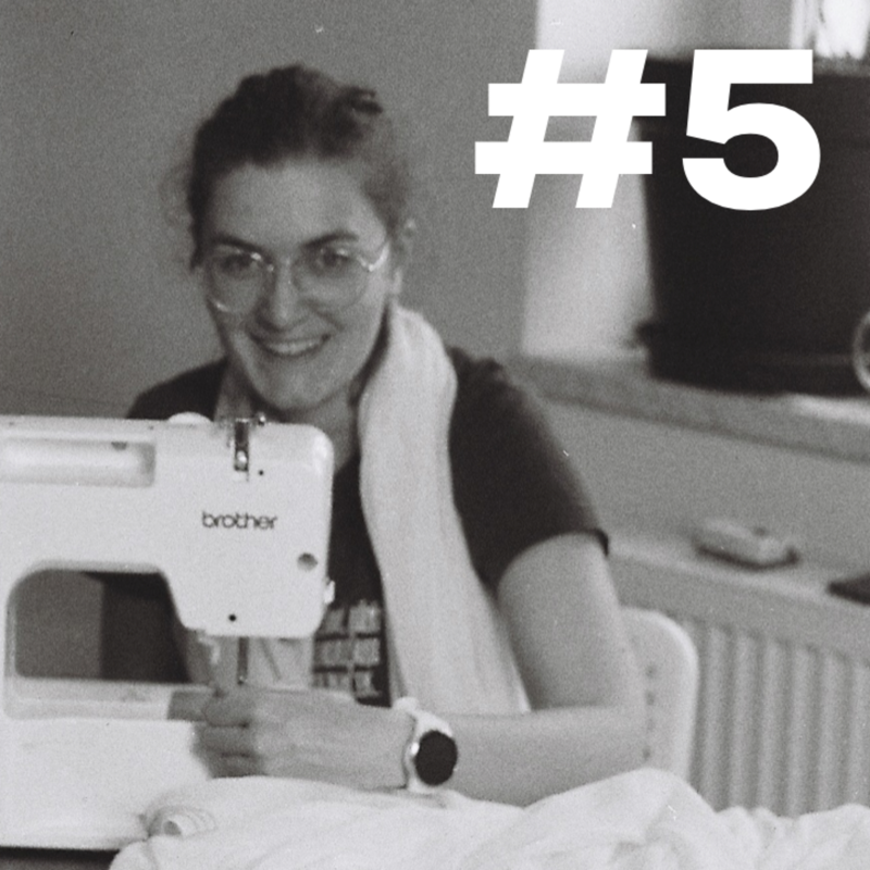 Obrázek epizody Ve dvaceti nevěděly o menstruaci, braly to jako tabu a nemoc. V Kambodži není žádný sociální systém.