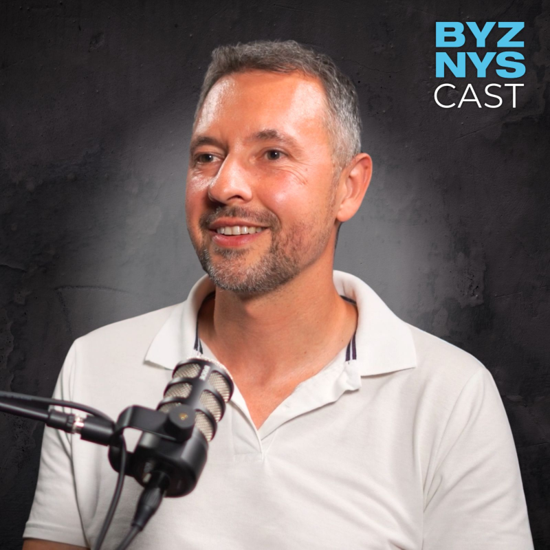 Obrázek epizody Jak funguje zakázková výroba parfémů - Pavel Martínek, Mandario