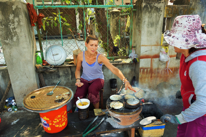 Obrázek epizody Míša Bugrisová: „Projela jsem JV Asii s 300 Kč na den”