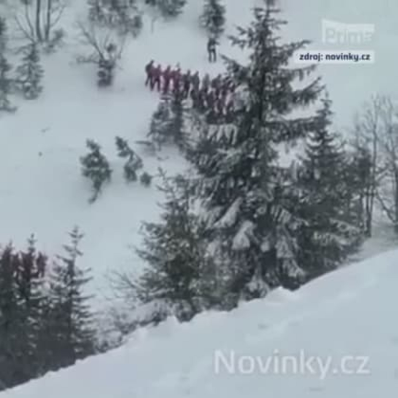 Obrázek epizody Lavina zavalila lyžařku