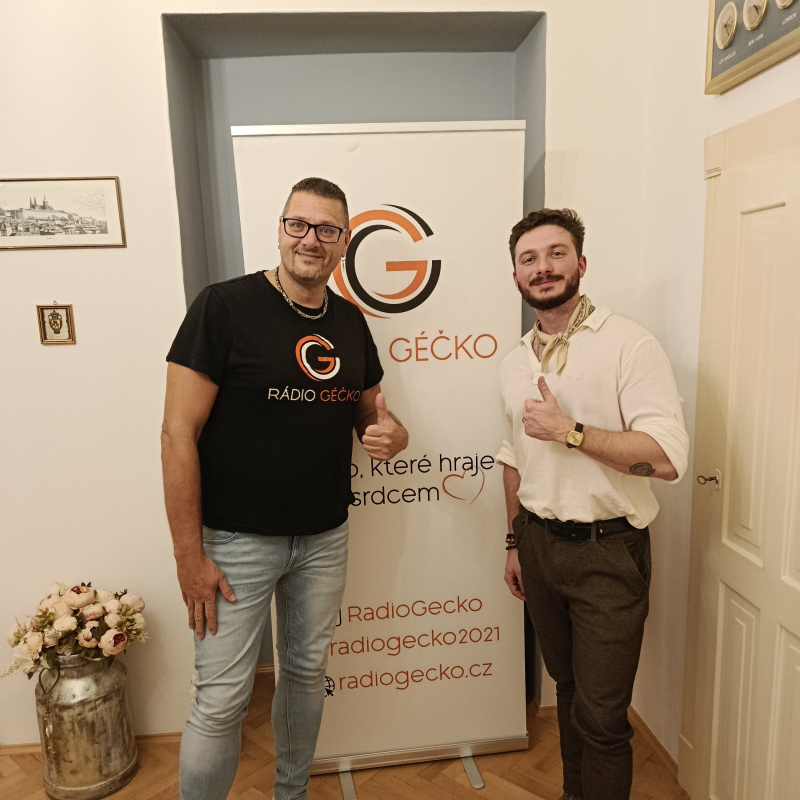 Obrázek epizody Rozhovor s frontmenem kapely Tomášem Lipinou ( kapela Střepy )