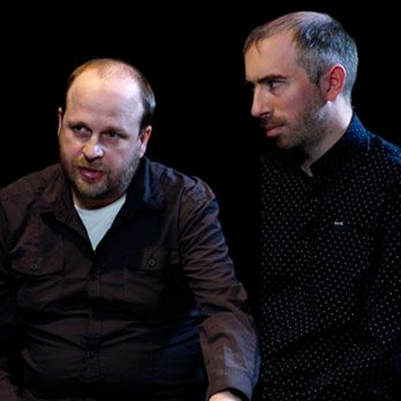 Obrázek epizody Romové nemusí platit za léky a v rouškách je vlasovec. Pořad TRIN se zaměřil na dezinformace a hoaxy