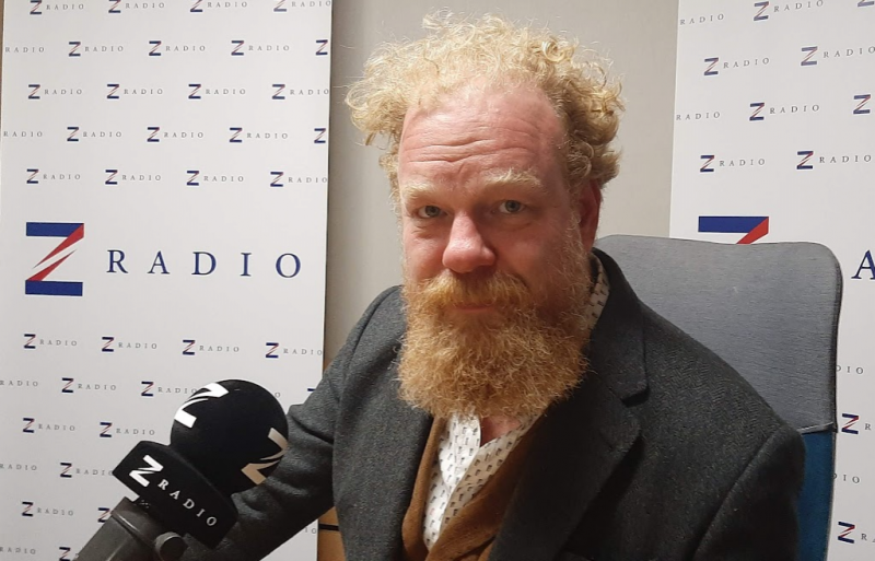 Obrázek epizody Ekonom Tomáš Sedláček: Že vláda zvyšovat daně nechce, je jedna věc. Nakonec to ale bude muset udělat