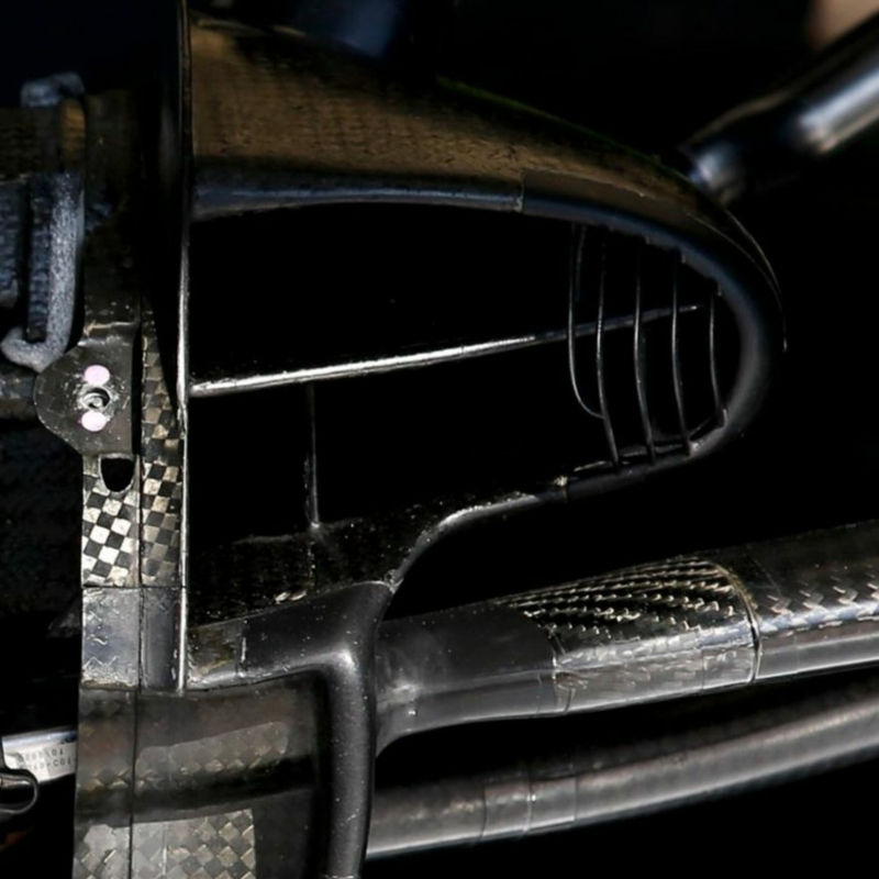 Obrázek epizody Kauza růžových Mercedesů podrobně