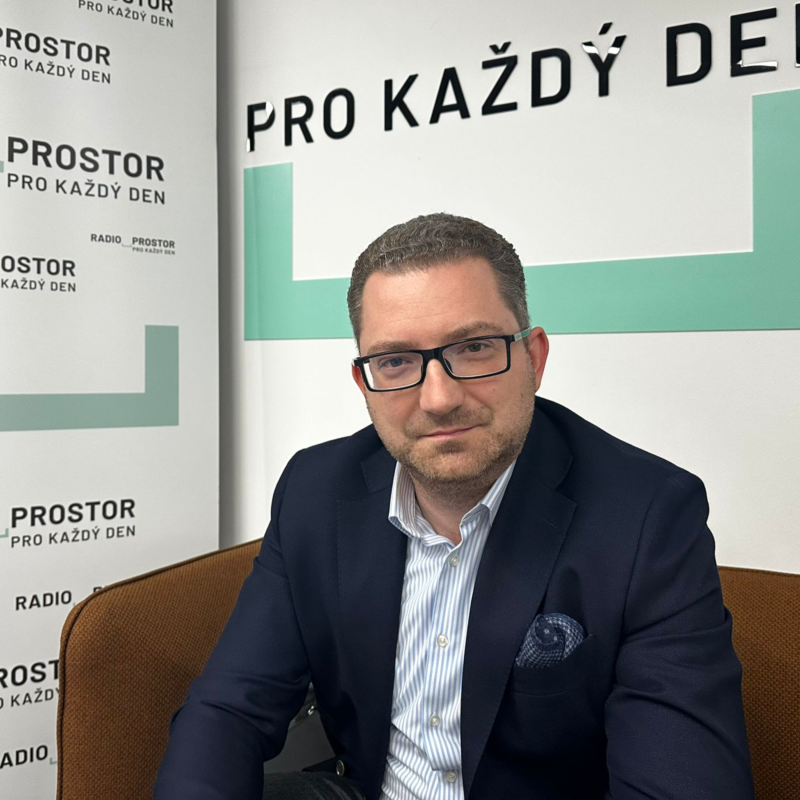 Obrázek epizody Ekonom Martin Slaný: Česká ekonomika je opravdu nemocným mužem Evropy