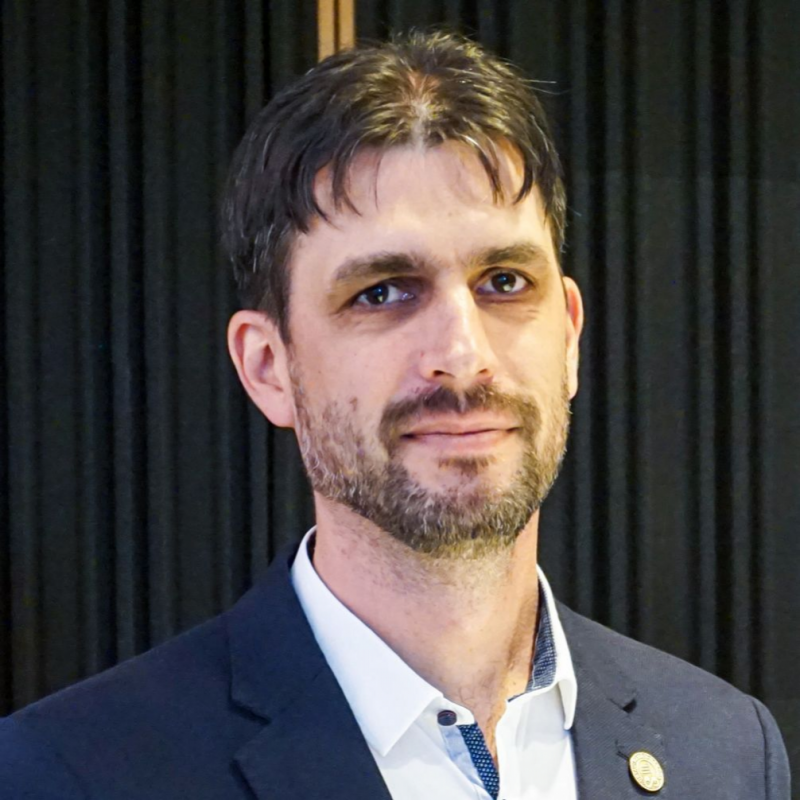 Obrázek epizody Michal Miklovič - Komunizmus bol prezentovaný ako raj, ale hranice boli strážené viac než väznice