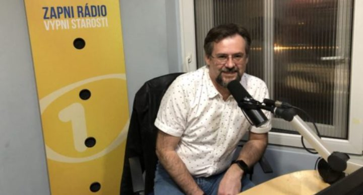 Obrázek epizody Učitel Bohuslav Hora: Plagovi držím palce, aby odolal populistickému tlaku. Úřední maturita destabilizuje školu