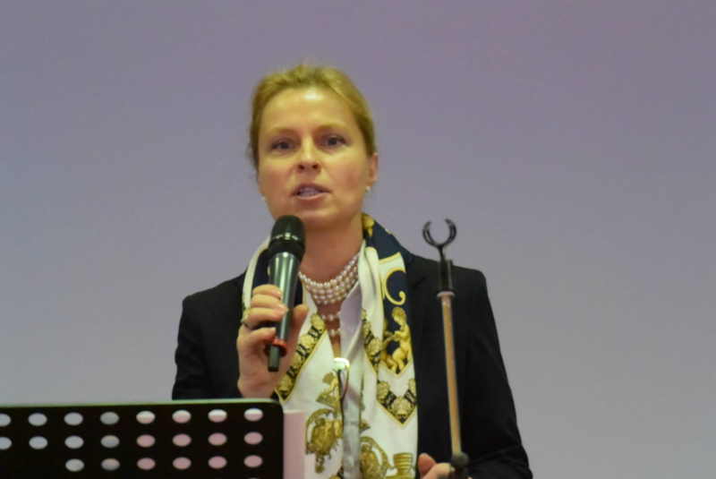 Obrázek epizody Odbornice na dezinformace Alvarová: Lež se na internetu šíří o 600 procent efektivněji než pravda