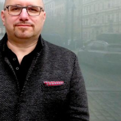 Obrázek epizody Doplatky za léky na předpis zatěžují seniory často zbytečně