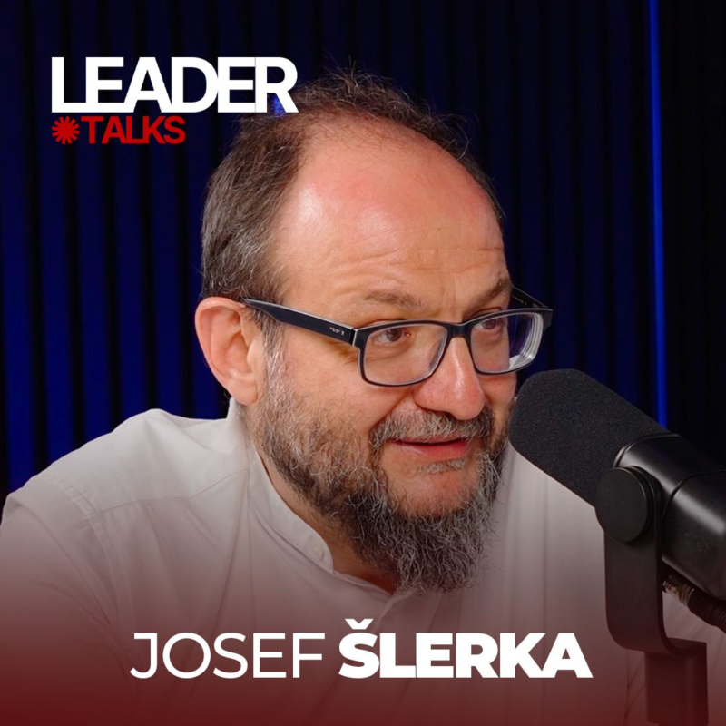 Obrázek epizody Leader Talks s Josefem Šlerkou: Jak sociální sítě, média a digitální doba formují českou současnost a budoucnost.