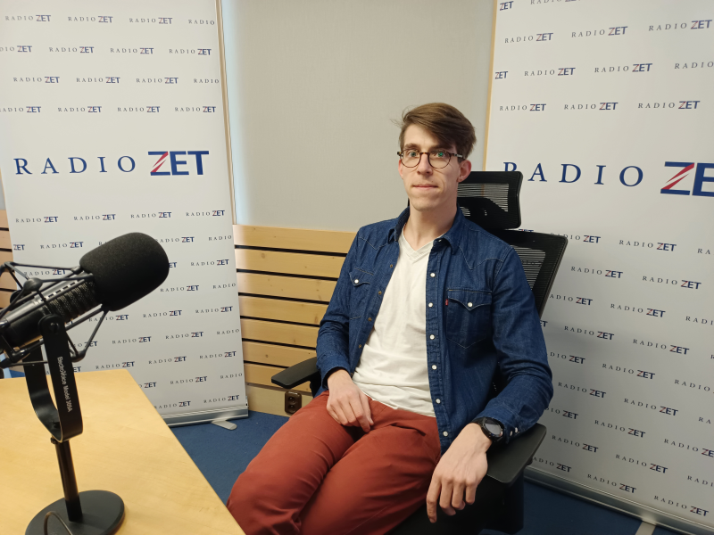 Obrázek epizody Ukrajině pomáhají původem civilní družice, říká Jan Lukačevič