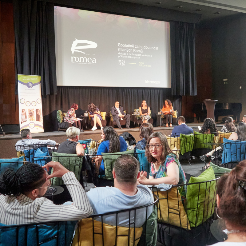 Obrázek epizody Diskuze o vzdělávání a podpoře mladých Romů a Romek